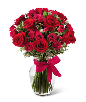 - FTD® Love-Struck Rose Bouquet