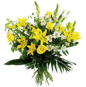 International - Yellow and White Mixed Bouquet