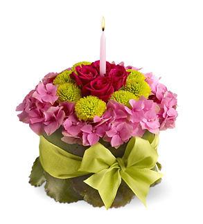 - Petite Flower Cake Bouquet